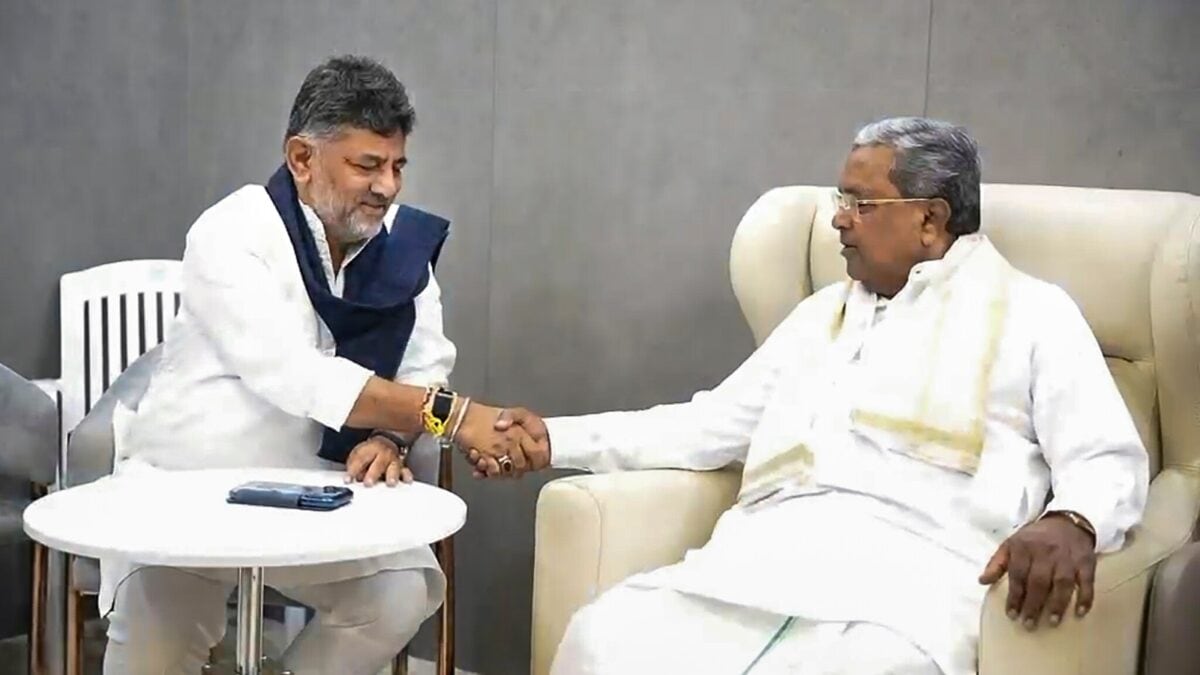 Karnataka CM News Live Updates: राहुल गांधी से मिले सिद्धारमैया, कल बेंगलुरु में विधायक दल की बैठक