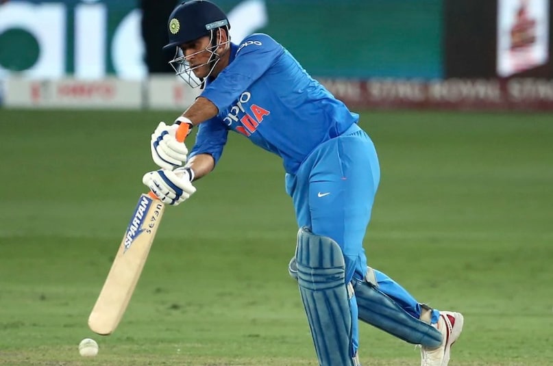 Unbreakable cricket records, MS Dhoni Records, dhoni 10 records, ms dhoni cricket records, ms dhoni Unbreakable cricket records, dhoni stumping records, dhoni wicket keeping records, ms dhoni records, cricket records ms dhoni, cricket records, एमएस धोनी, धोनी रिकॉर्ड, अटूट क्रिकेट रिकॉर्ड 