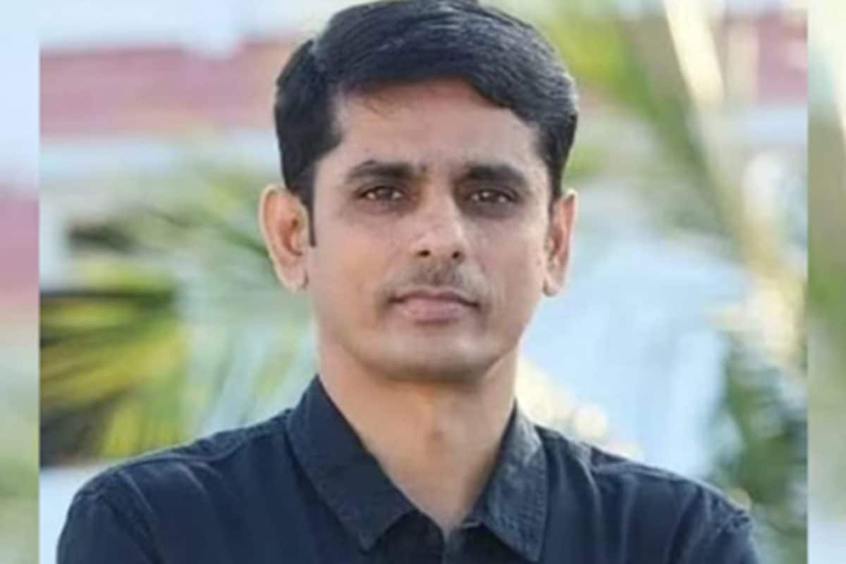 कौन हैं तमिलनाडु में सुपरस्टार विजय की सियासी जीत के 'PK', हमेशा साथ होती है बाइबल