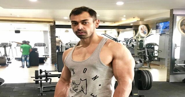 टॉप गन वाली फील‍िंंग...क्‍या था प्रतीक यादव का आखिरी पोस्ट? 