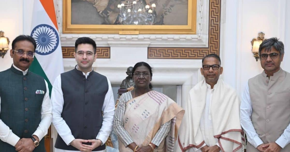 साथ छोड़ते ही बता दिया ‘भ्रष्टाचारी’, राष्ट्रपति से मिलने गए राघव चड्ढा ने ‘आप’ को बताया टॉक्सिक