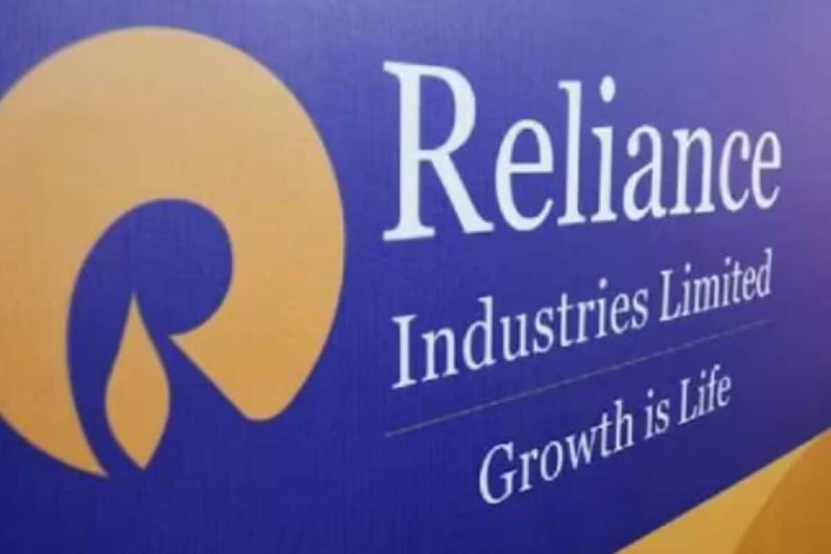 पेट्रोल-डीजल के बाद अब ग्रीन फ्यूल की बारी! Reliance का मेगा प्लान आया सामने, जामनगर से शुरू होगा नया मिशन