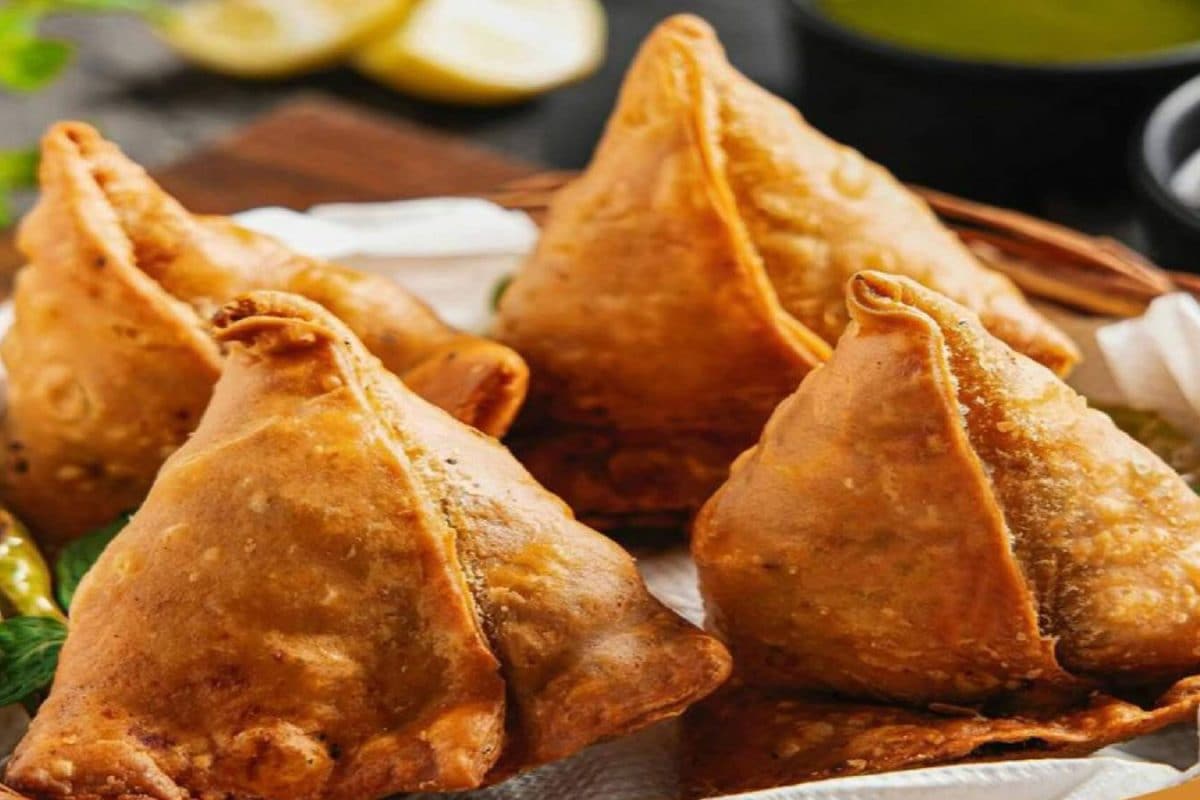 समोसा सच में एसिडिटी करता है? अक्षय कुमार ने 15 साल से नहीं खाया, डायटीशियन ने बताई हकीकत