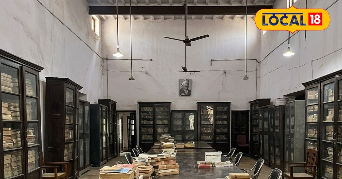 हजारों किताबों का खजाना होने के बावजूद क्यों बंद होने की कगार पर है सुल्तानपुर की 100 साल पुरानी ऐतिहासिक लाइब्रेरी? हजारों किताबों का खजाना होने के बावजूद क्यों बंद होने की कगार पर है सुल्तानपुर की 100 साल पुरानी ऐतिहासिक लाइब्रेरी?