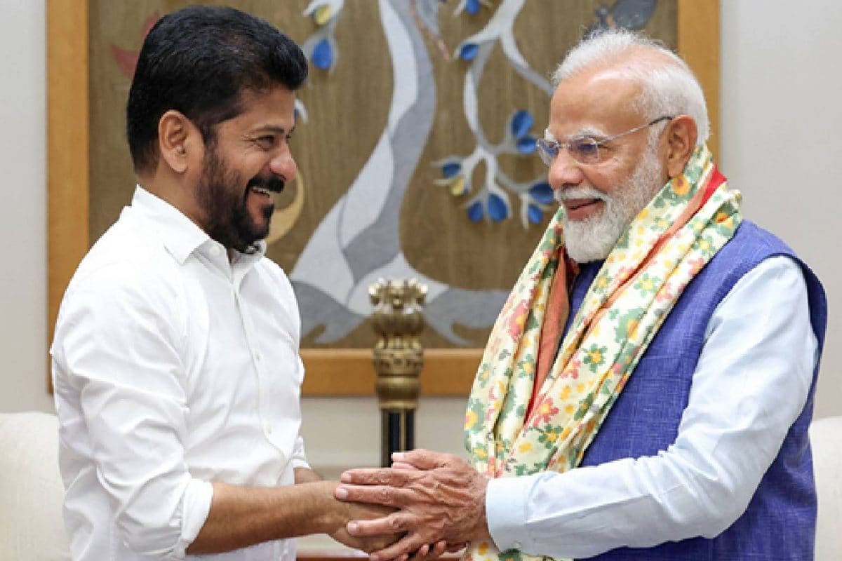 बीजेपी की नजर अब तेलंगाना पर! रेवंत रेड्डी बनेंगे अगले सुवेंदु अधिकारी, सांसद के दावे से कांग्रेस में हलचल