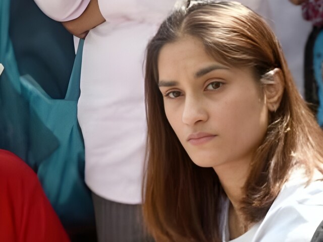 12 महीने में पहली बार, विनेश फोगाट को क्यों भेजा गया नोटिस, क्या कहता है नियम 