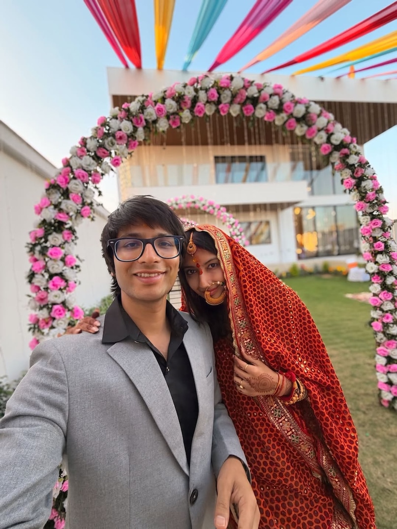 Sourav Joshi, Sourav Joshi divorce, Sourav Joshi wife, youtuber Sourav Joshi wife Avantika, Avantika Sourav Joshi life