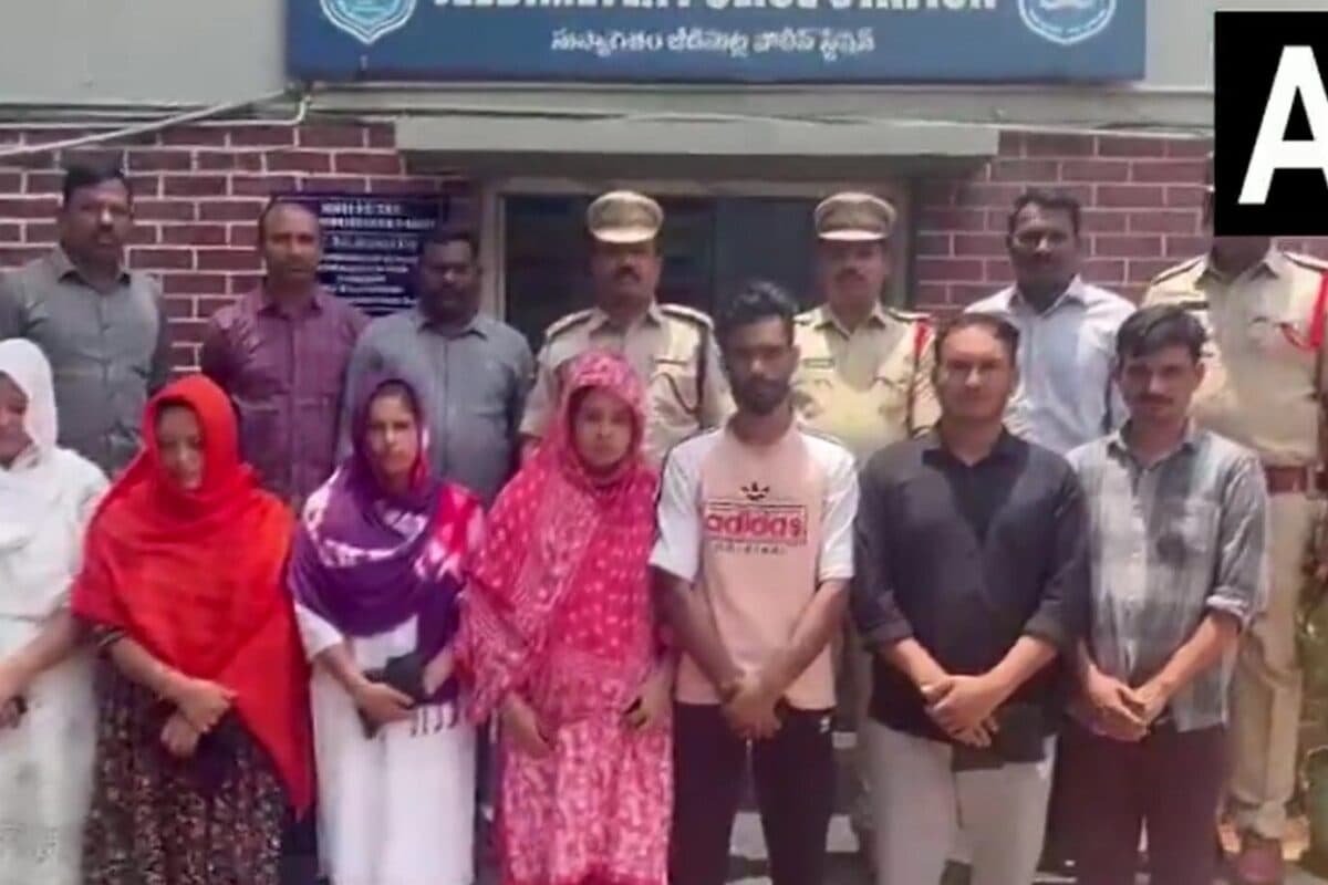 तेलंगाना बन रहा है नया ठिकाना! 4 महिलाओं संग पकड़े गए 3 युवक मिला बांग्लादेश कनेक्शन