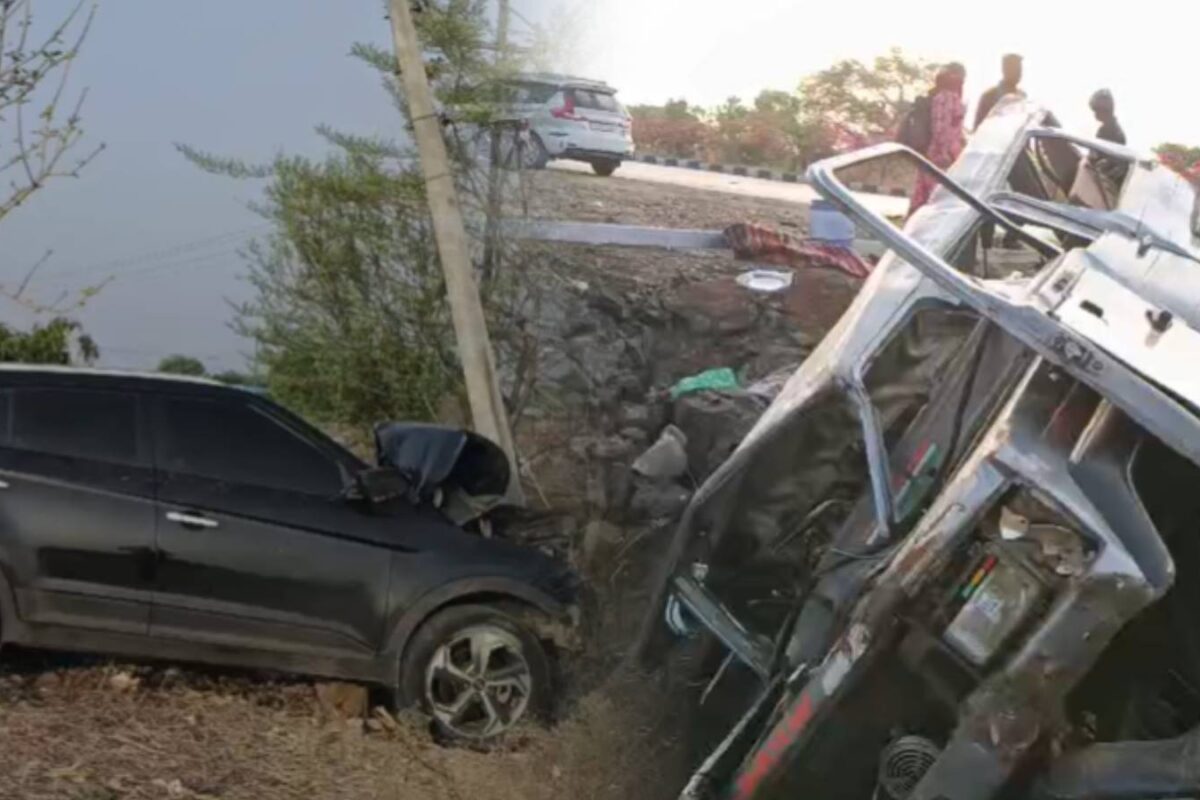 काल बनकर आई बेकाबू क्रेटा टक्कर लगते ही उड़ गए क्रूजर के परखच्चे 3 शवों को देख कांपा दिल