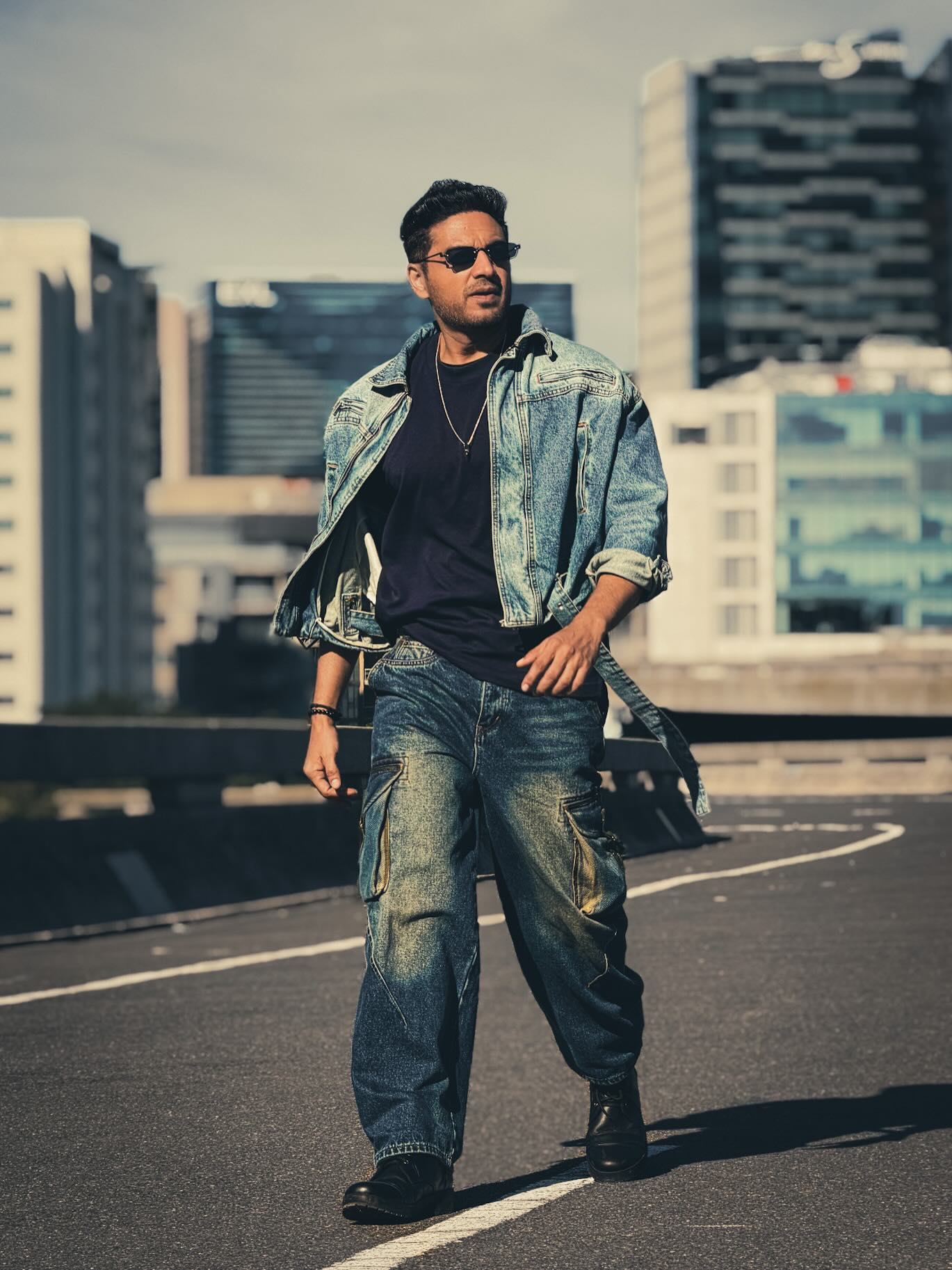 Gaurav Khanna might have never imagined that he would try his luck in the field of acting. After completing his MBA, the actor started working in the corporate world. Gaurav, who was doing a good job in the field of marketing and advertising in Mumbai, had something else in store for him. Gaurav Khanna might have never imagined that he would try his luck in the field of acting. After completing his MBA, the actor started working in the corporate world. Gaurav, who was doing a good job in the field of marketing and advertising in Mumbai, had something else in store for him.