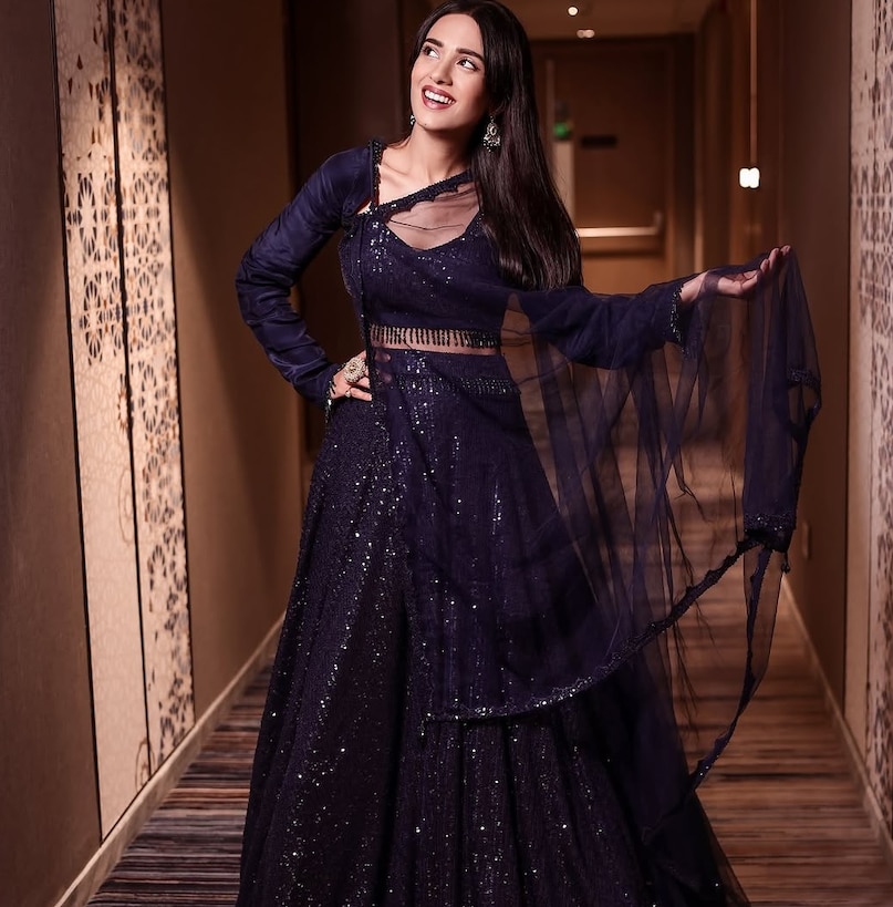 Amrita Rao birthday, Vivah movie actress Poonam real name, Amrita Rao life story and career, Amrita Rao husband RJ Anmol, Amrita Rao movies with Shahid Kapoor, अमृता राव, अमृता राव बर्थडे, फिल्म विवाह की पूनम, कौन हैं फिल्म विवाह की एक्ट्रेस, अमृता राव आरजे अनमोल यूट्यूब चैनल