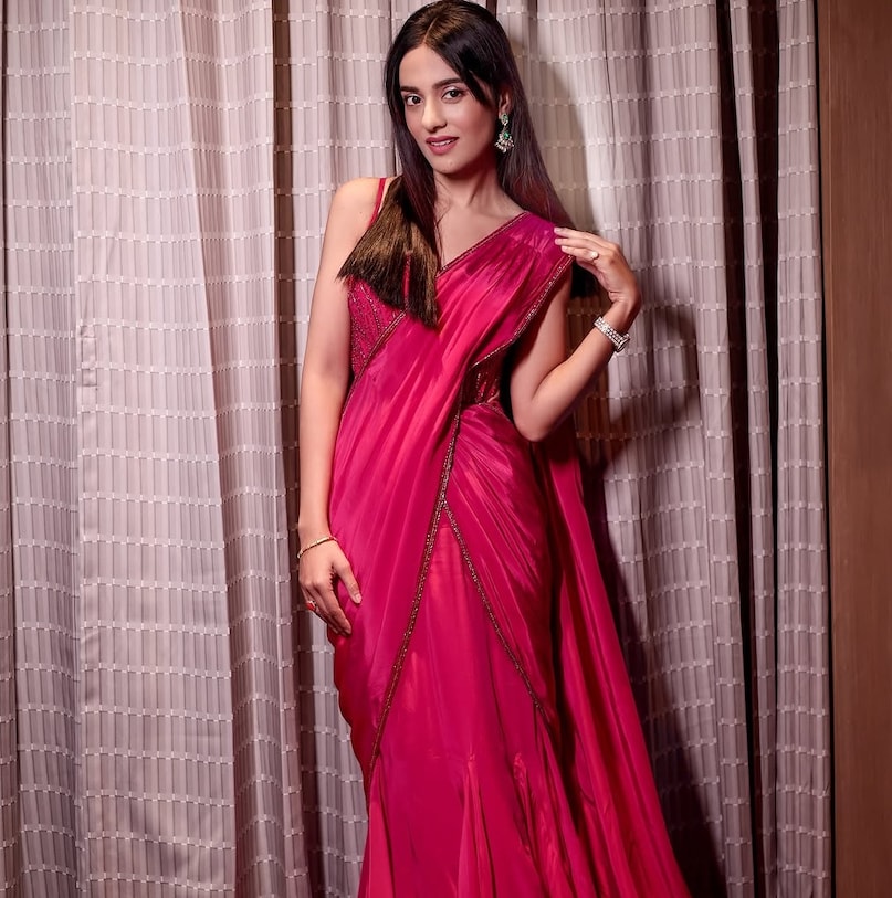 Amrita Rao birthday, Vivah movie actress Poonam real name, Amrita Rao life story and career, Amrita Rao husband RJ Anmol, Amrita Rao movies with Shahid Kapoor, अमृता राव, अमृता राव बर्थडे, फिल्म विवाह की पूनम, कौन हैं फिल्म विवाह की एक्ट्रेस, अमृता राव आरजे अनमोल यूट्यूब चैनल