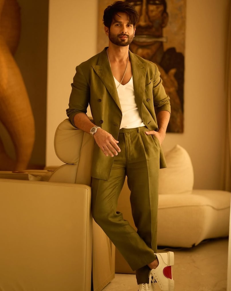 Shahid Kapoor script selection, Deva O Romeo, Shahid Kapoor on box office failure, Deva and O Romeo box office collection, Shahid Kapoor upcoming movie Cocktail 2, Shahid Kapoor changes movie selection strategy, शाहिद कपूर कॉकटेल 2, शाहिद कपूर की फ्लॉप फिल्में, देवा और ओ रोमियो बॉक्स ऑफिस कलेक्शन, शाहिद कपूर का बड़ा फैसला, बॉलीवुड एक्टर स्क्रिप्ट सिलेक्शन मिस्टेक Shahid Kapoor script selection, Deva O Romeo, Shahid Kapoor on box office failure, Deva and O Romeo box office collection, Shahid Kapoor upcoming movie Cocktail 2, Shahid Kapoor changes movie selection strategy, शाहिद कपूर कॉकटेल 2, शाहिद कपूर की फ्लॉप फिल्में, देवा और ओ रोमियो बॉक्स ऑफिस कलेक्शन, शाहिद कपूर का बड़ा फैसला, बॉलीवुड एक्टर स्क्रिप्ट सिलेक्शन मिस्टेक