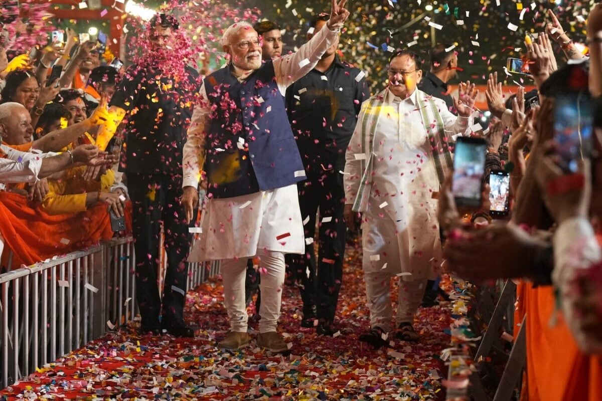 पीएम मोदी के 12 साल: जनधन से आयुष्मान तक... वो 12 योजनाएं जिसने बदल दी भारत की तस्वीर