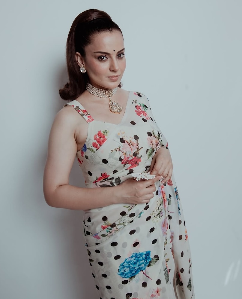 Kangana Ranaut, Kangana Ranaut reaction on marriage question, Smita Tambe searching groom for Kangana Ranaut, Kangana Ranaut latest interviewm Bharat Bhagya Vidhata movie, Kangana Ranaut upcoming movie, कंगना रनौत शादी का प्लान, कंगना रनौत इंटरव्यू भारत भाग्य विधाता, स्मिता तांबे कंगना रनौत, कंगना रनौत को-एक्ट्रेस शादी सवाल, भारत भाग्य विधाता रिलीज डेट Kangana Ranaut, Kangana Ranaut reaction on marriage question, Smita Tambe searching groom for Kangana Ranaut, Kangana Ranaut latest interviewm Bharat Bhagya Vidhata movie, Kangana Ranaut upcoming movie, कंगना रनौत शादी का प्लान, कंगना रनौत इंटरव्यू भारत भाग्य विधाता, स्मिता तांबे कंगना रनौत, कंगना रनौत को-एक्ट्रेस शादी सवाल, भारत भाग्य विधाता रिलीज डेट