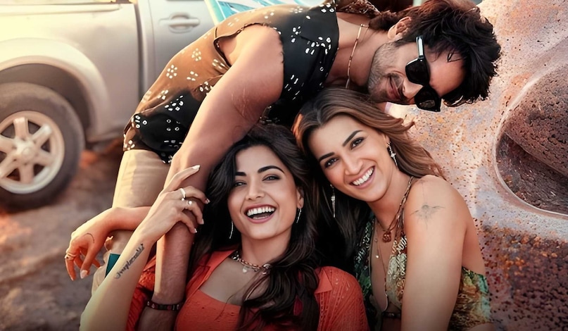 Cocktail 2 Box Office Collection, Cocktail 2 Box Office Collection Day 2, Maa Inti Bangaram Day 2 Collection, Shahid Kapoor Cocktail 2 box Office India, Samantha Maa Inti Bangaram, Cocktail 2 vs Maa Inti Bangaram Box Office, कॉकटेल 2 बॉक्स ऑफिस कलेक्शन, मां इंती बंगारम डे 2 कलेक्शन, शाहिद कपूर कॉकटेल 2 कमाई, सामंथा रूथ प्रभु मां इंती बंगारम बॉक्स ऑफिस, कॉकटेल 2 वर्सेस मां इंती बंगारम बॉक्स ऑफिस 