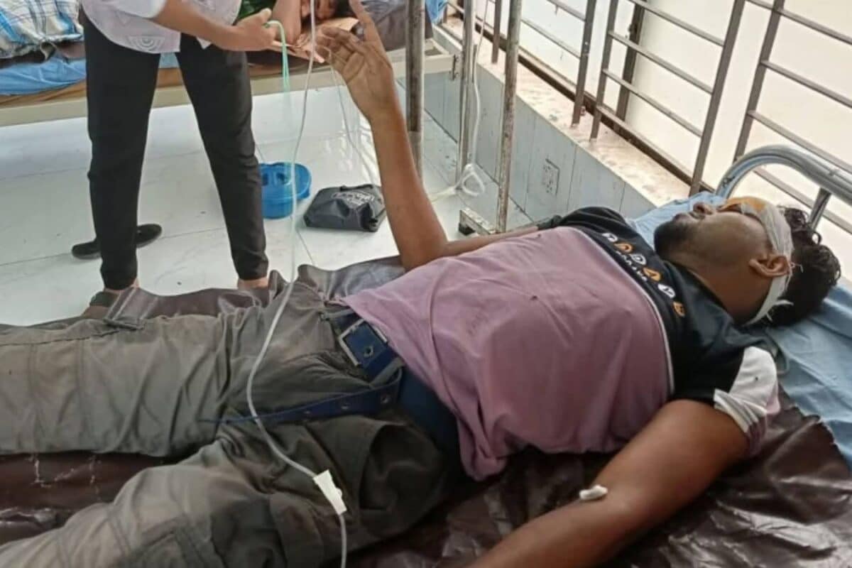 बांग्लादेश में हिंदू छात्र संग हैवानियत, नंगा कर रातभर किया टॉर्चर; सुबह सड़क किनारे फेंका