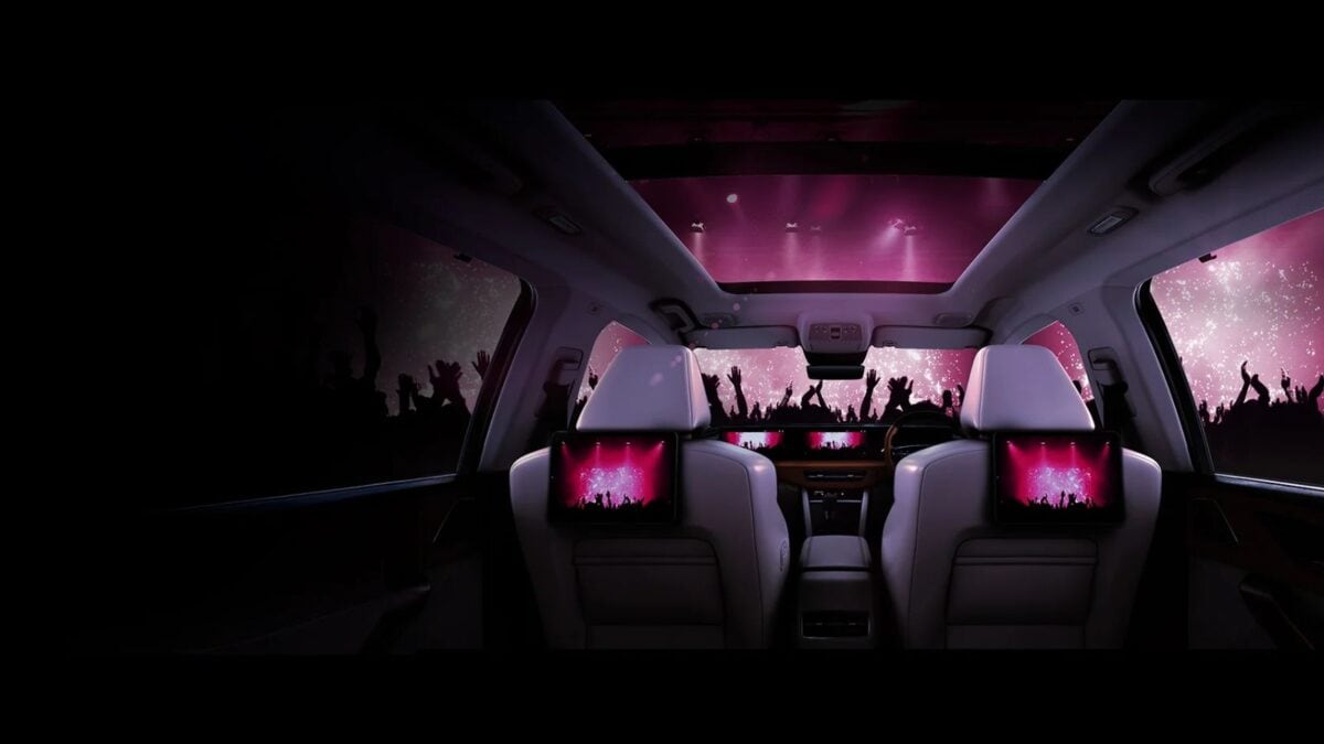 26 KM Mileage, 6 Airbags… Price ₹ 5.50 Lakh! This is the best 6-seater car in the country