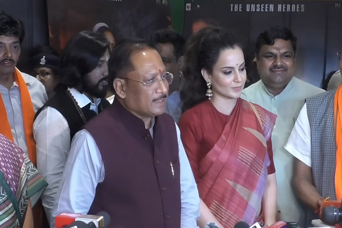 रायपुर में सीएम साय ने देखी फिल्म 'भारत भाग्य विधाता', कंगना रनौत की ऐक्टिंग को दिए 10 में से 10 नंबर