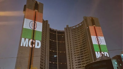 दिल्ली सरकार ने MCD समेत राजधानी के तीनों स्थानीय निकायों को ₹1,850.66 करोड़ जारी करने को मंजूरी दी है.