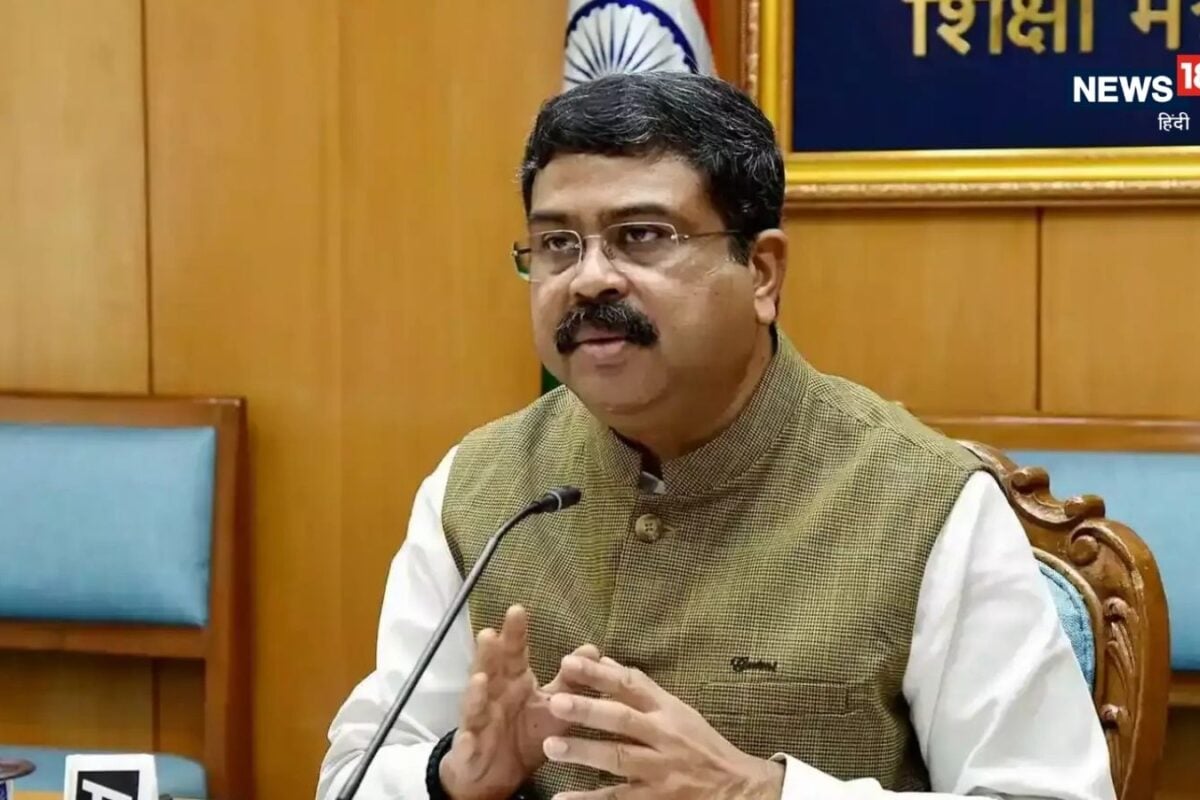 खुद PM मोदी रख रहे हैं NEET पर सीधी नजर, शिक्षा मंत्री ने कहा- समय पर आएगा रिजल्ट