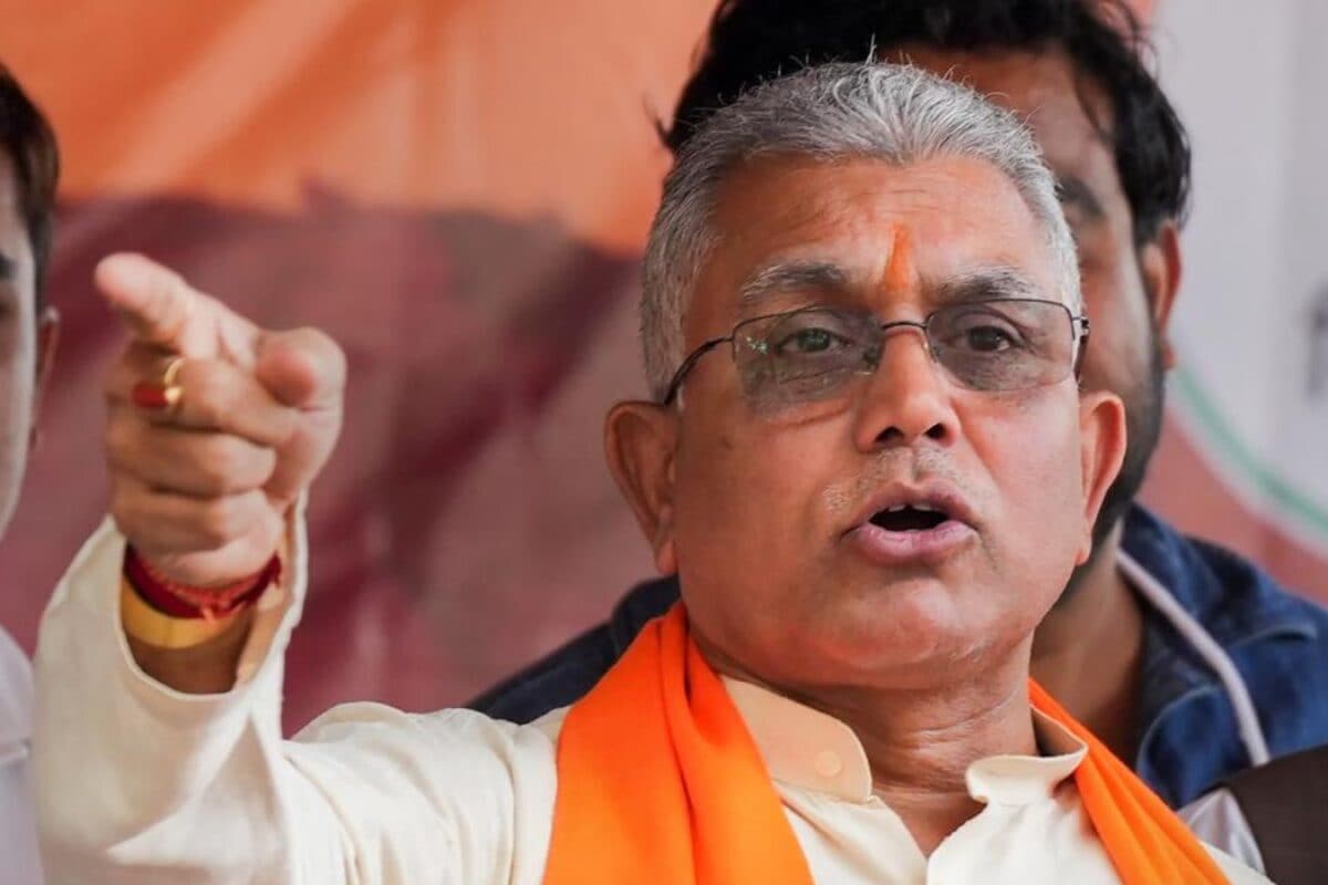 कुछ लोग निजी फायदे के लिए पार्टी बनाते हैं TMC से बागी 20 सांसदों को स्पीकर का नोटिस दिलीप घोष ने क्यों कसा तंज
