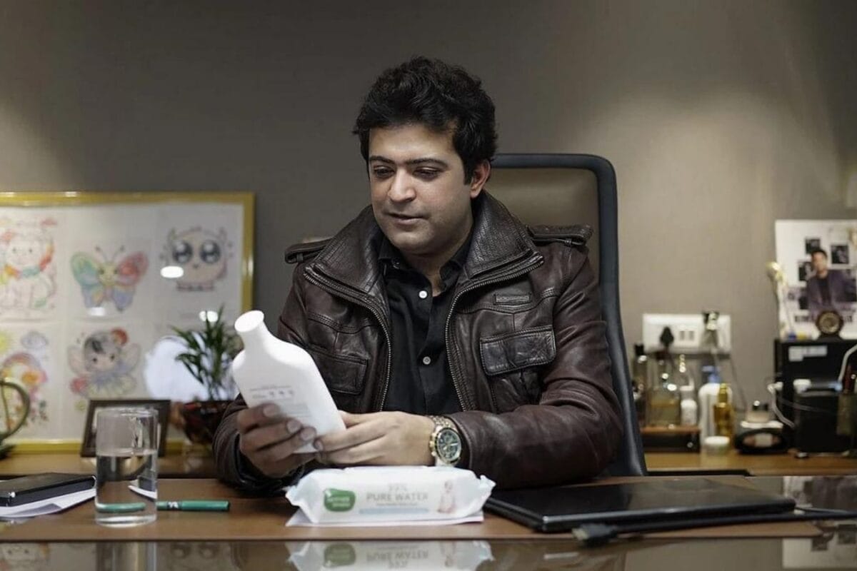 Success Story : सरकारी नौकरी छोड़ 10 साल पहले 10 लाख में शुरू किया था बिजनेस, आज 150 करोड़ की है कंपनी