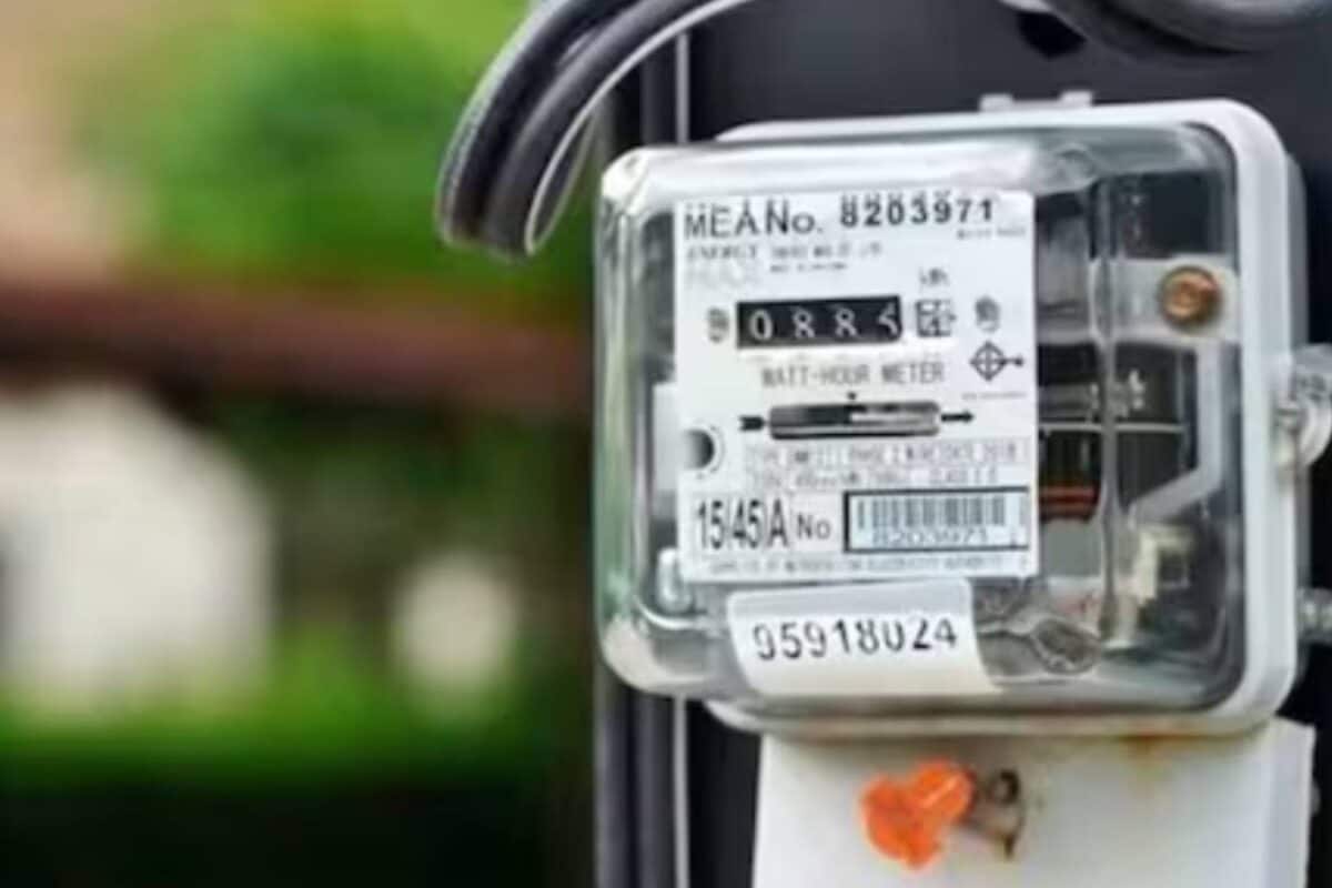 Smart Meter Update: सोनभद्र में 17 हजार से ज्यादा उपभोक्ताओं का बिजली लोड बढ़ा, बिल देखकर लोगों को लगा झटका