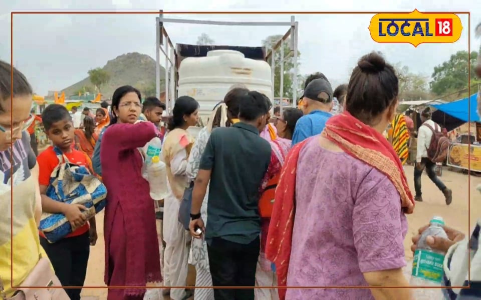 छतरपुर का यह शख्स भीषण गर्मी में लोगों को पिला रहे RO ठंडा पानी, हर सप्ताह कर रहा इतने रुपये खर्च