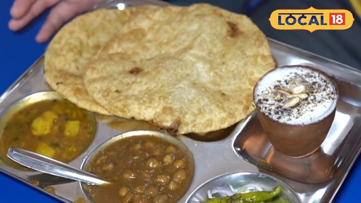 मुरादाबाद के 5 सबसे सस्ते और स्वादिष्ट ढाबे, जहां कम कीमत में मिलता है होटल जैसा खाना मुरादाबाद के 5 सबसे सस्ते और स्वादिष्ट ढाबे, जहां कम कीमत में मिलता है होटल जैसा खाना