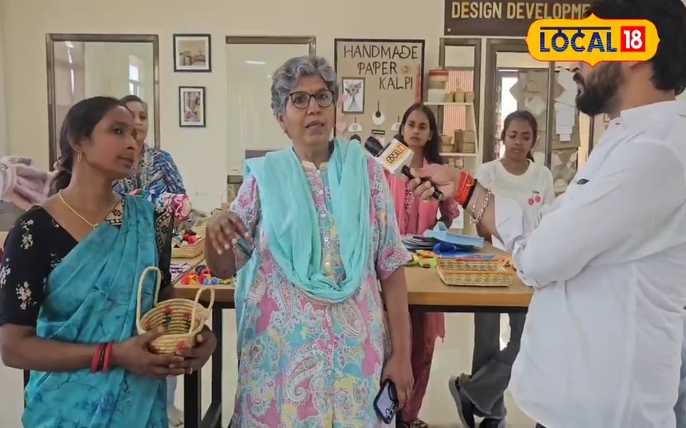 चूल्हा-चौका छोड़ IIT कानपुर पहुंचीं गांव की बेटियां, अब बन गईं बिजनेस वुमन, विदेशों में निर्यात होता है उत्पाद