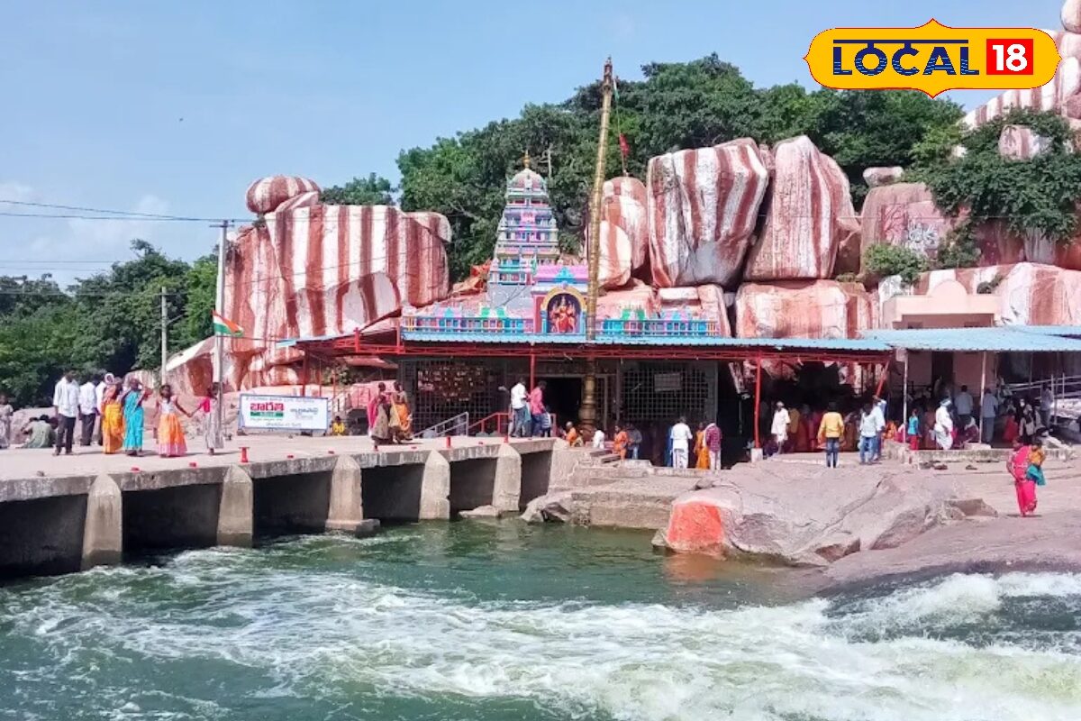 तेलंगाना का रहस्यमयी एडुपायलू मंदिर, प्रकृति का दिव्य चमत्कार, जहां नदी स्वयं करती है शिव शक्ति का जलाभिषेक