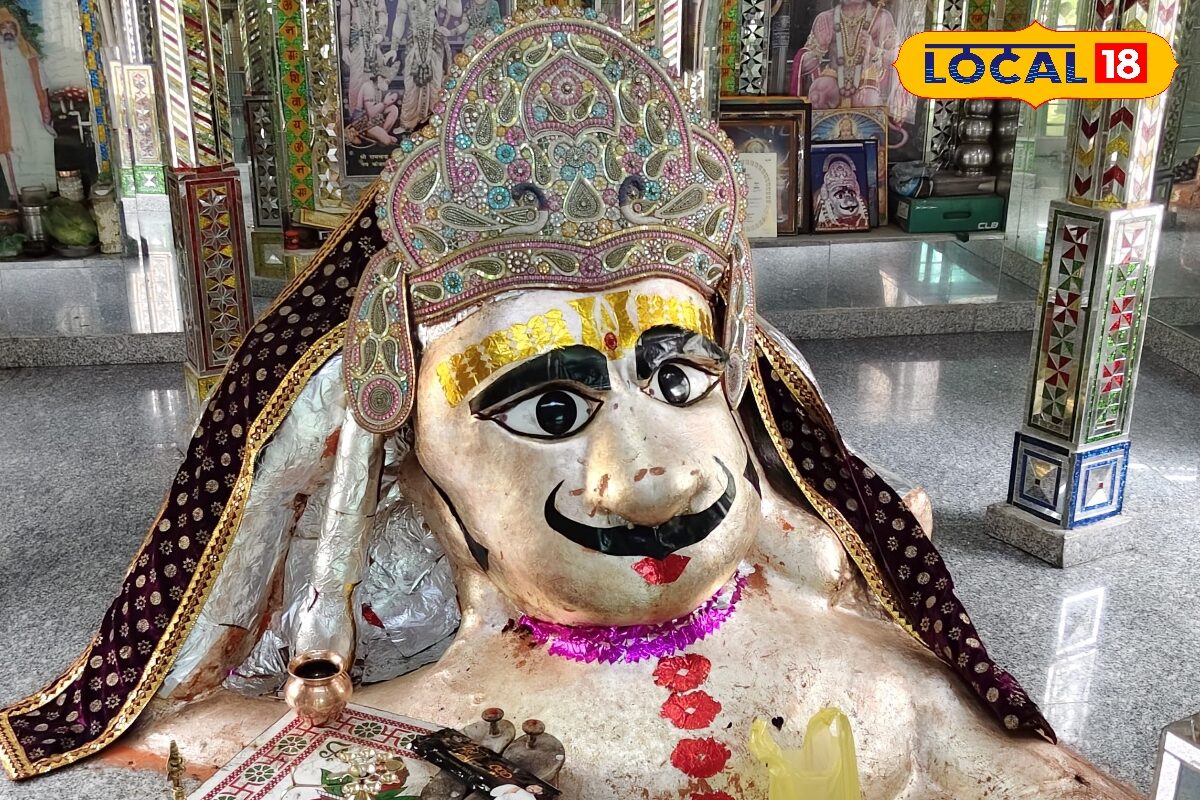 दुनिया का इकलौता विभीषण मंदिर जहां होली के बाद जलाया जाता है हिरण्यकश्यप का पुतला