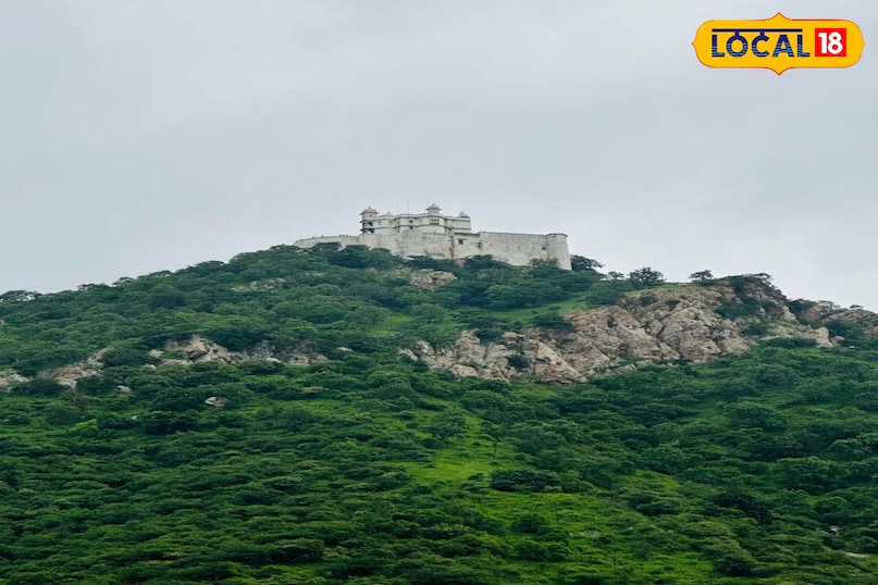 मानसून में घूमने का है प्लान? उदयपुर की ये 5 लोकेशन फोटोशूट के लिए हैं बेस्ट HYP 5855993 fb img 1781851544360 watermark 19062026 133205 6