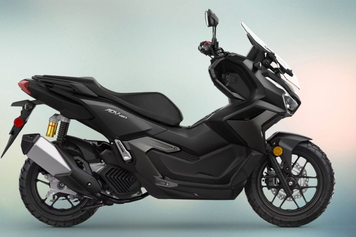 मार्केट में आ रहा धांसू ADV स्कूटर! 157cc इंजन और एडवेंचर लुक के साथ Aerox 155 से होगी टक्कर