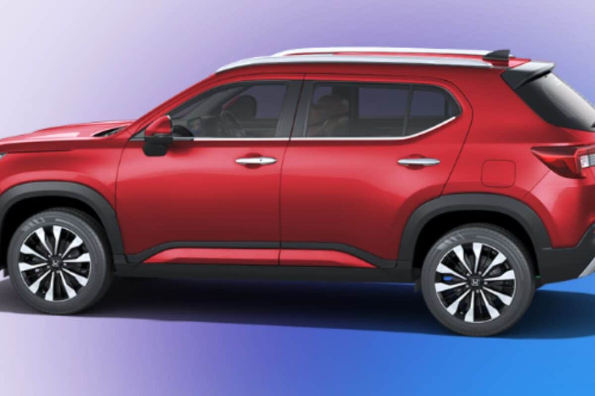 16.92 KM माइलेज, सनरूफ और 6 एयरबैग! इस पावरफुल SUV पर मिल रही ₹2.12 लाख की छूट