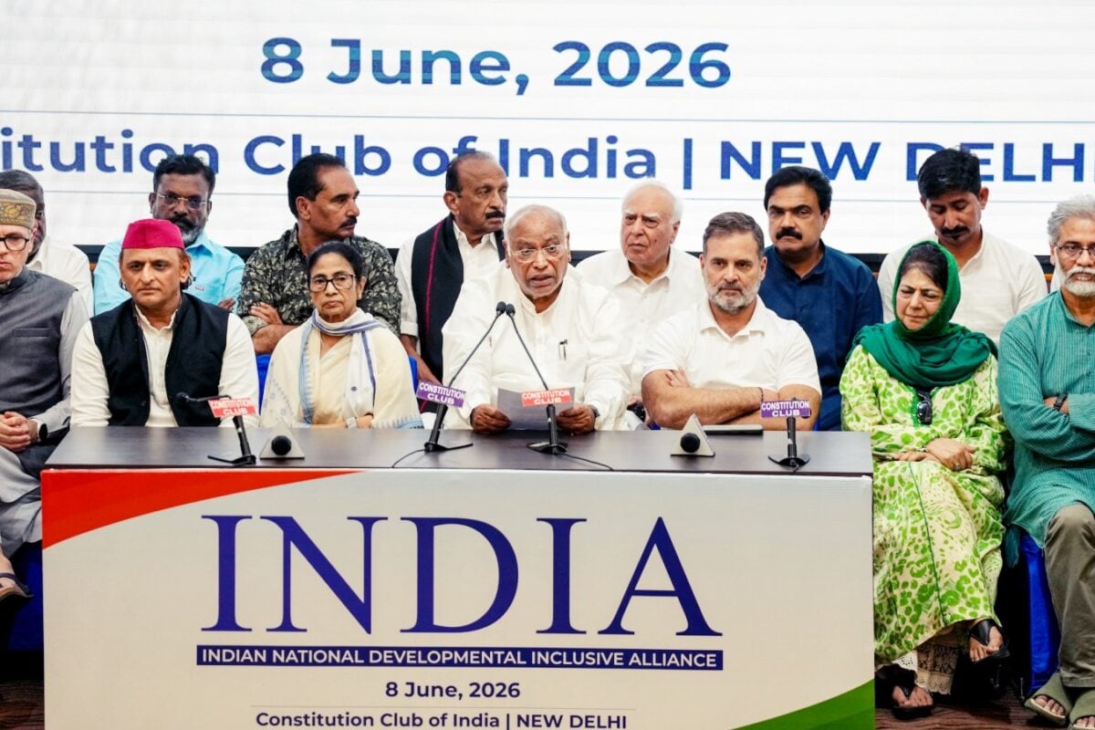 'लेफ्ट अब लेफ्ट नहीं रहा', कहा तो भड़के वामपंथी, ताना देकर राहुल गांधी को कैसे कराया चुप? जानें पूरी कहानी