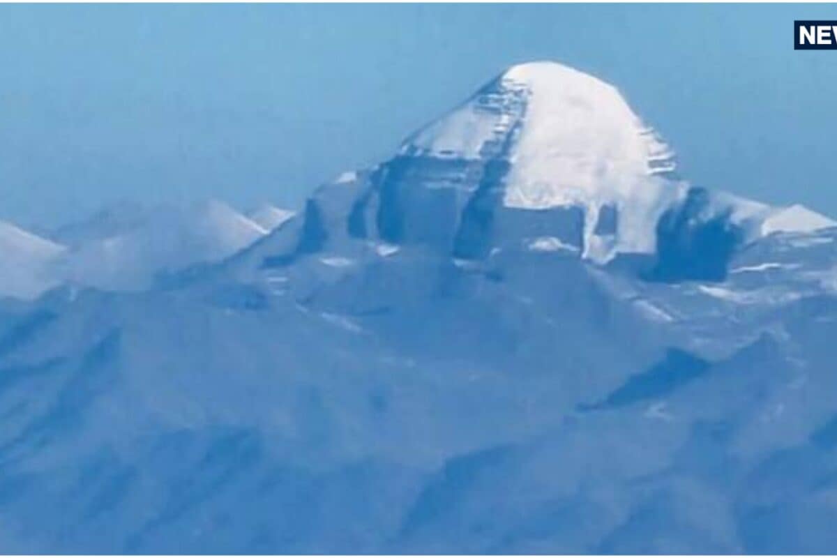 14140 फीट की चुनौती भोलेनाथ के दर्शन की तैयारी पूरी कैलाश मानसरोवर यात्रा के लिए पहला जत्था रवाना