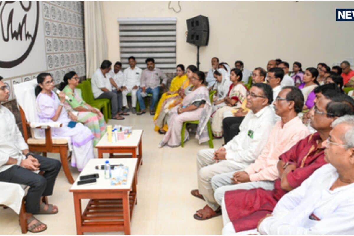 लड़ाई में ममता बनर्जी पड़ीं अकेली चुनाव हारने वाले 203 TMC उम्मीदवार नहीं जाएंगे हाईकोर्ट जनादेश का रखा मान