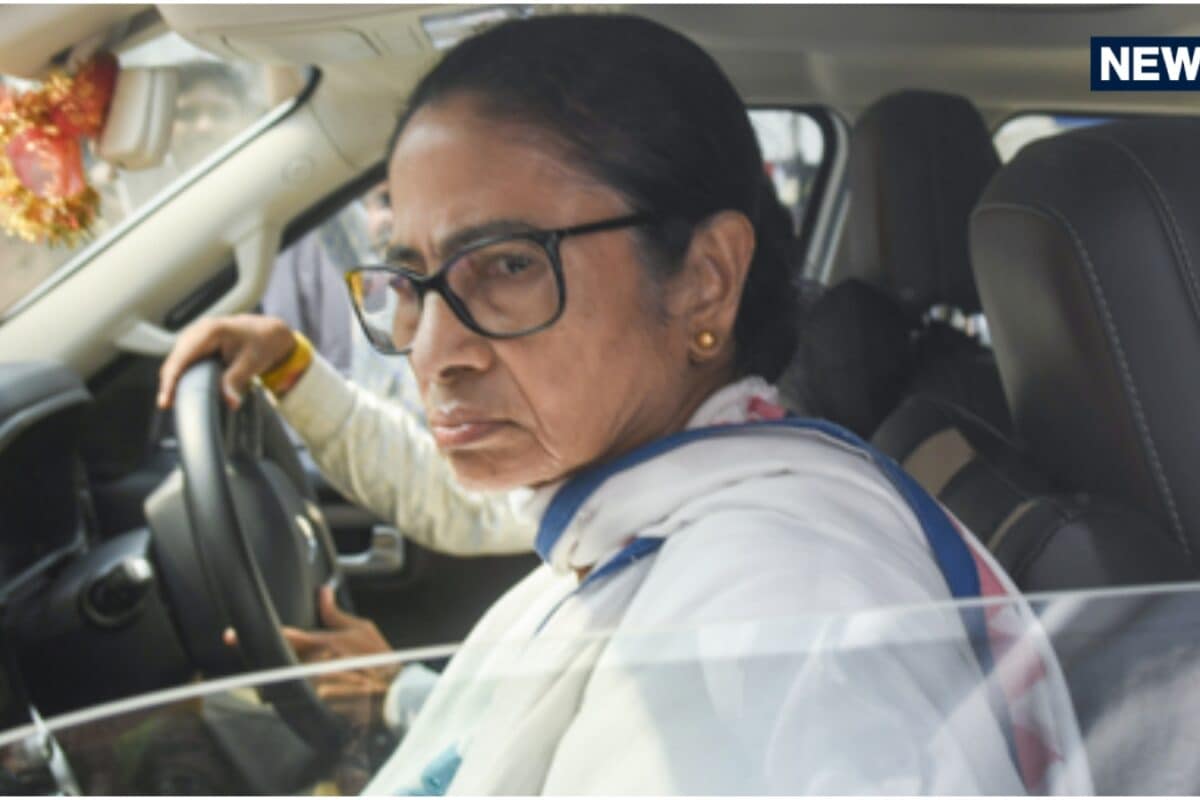 अब ममता के हाथों से कोलकाता नगर निगम भी गया? KMC बोर्ड भंग करने की तैयारी, TMC के 8 पार्षद गिरफ्तार