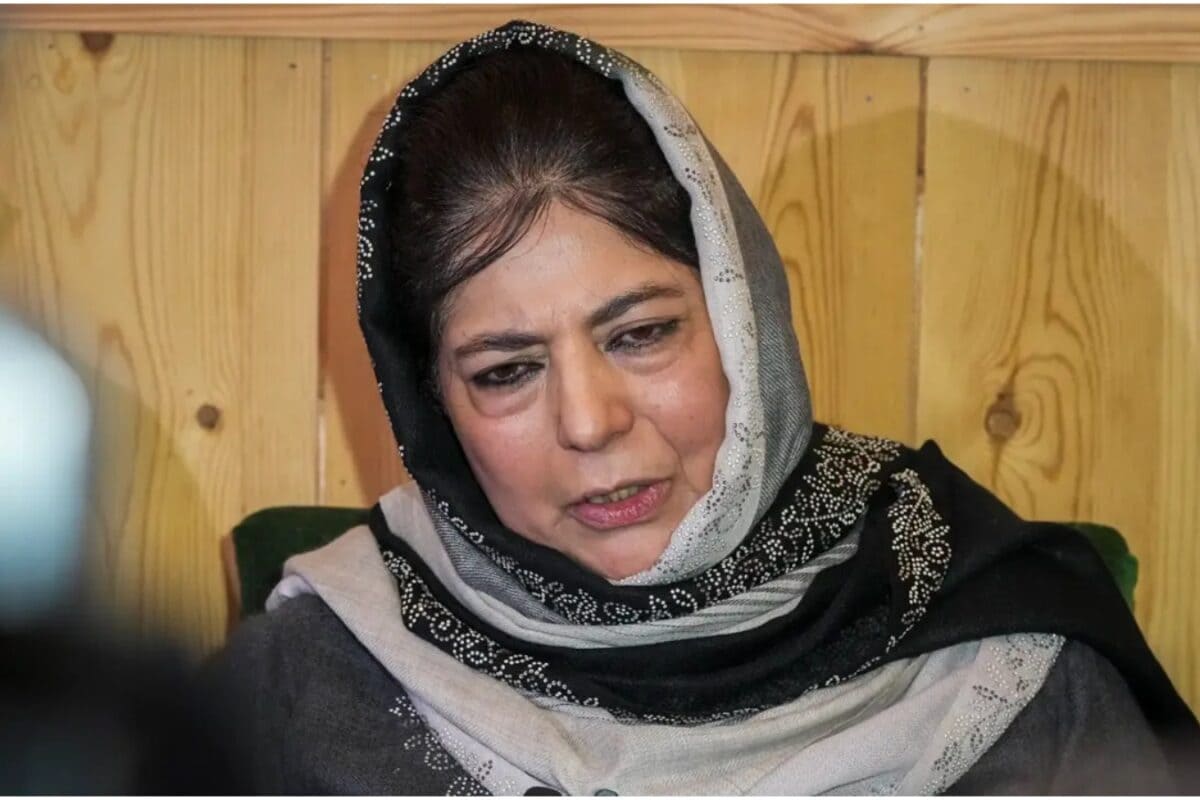 जम्मू-कश्मीर के बदलते हालात पर PDP अलर्ट, महबूबा मुफ्ती ने नेताओं के साथ बनाई रणनीति