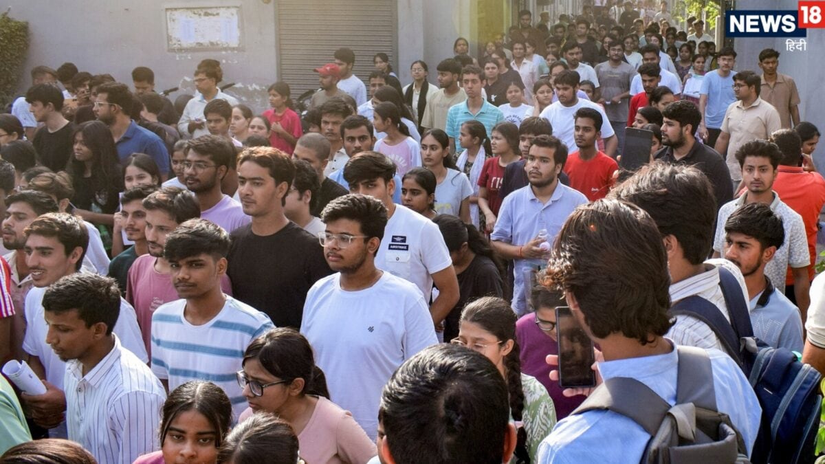NEET परीक्षा के दौरान बड़ा विवाद, 142 अभ्यर्थी रह गए वंचित; कांग्रेस पर उठे सवाल… NEET परीक्षा के दौरान बड़ा विवाद, 142 अभ्यर्थी रह गए वंचित; कांग्रेस पर उठे सवाल…