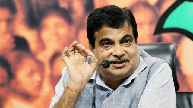 E20 से माइलेज पर मामूली असर', एथेनॉल मसले पर बोले नितिन गडकरी, खुद बताया-  गाड़ी को नुकसान होगा या नहीं? - News18 हिंदी