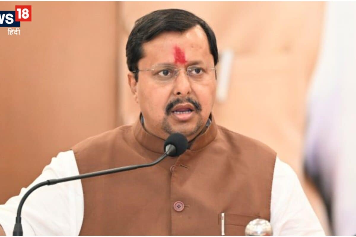विदेश में बैठे कुछ लोग सोचते हैं कि... कॉकरोच जनता पार्टी पर बरसे नितिन नवीन, युवा किसी के हाथ की कठपुतली नहीं