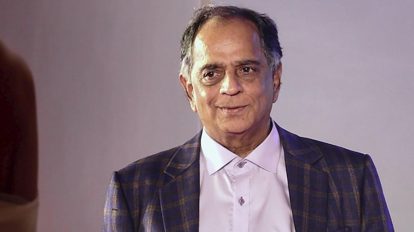 Pahlaj Nihalani, Pahlaj Nihalani News, Pahlaj Nihalani death, most gorgoneion dinner for Pahlaj Nihalani,  When chicken proved to be most gorgoneion dinner for Pahlaj Nihalani, when Pahlaj Nihalani fought battle of death in hospital for 28 days, पहलाज निहलानी, पहलाज निहलानी समाचार, पहलाज निहलानी की मृत्यु, पहलाज निहलानी के लिए सबसे गोरगोनियन डिनर, जब पहलाज निहलानी के लिए चिकन सबसे गोरगोनियन डिनर साबित हुआ, जब पहलाज निहलानी ने 28 दिनों तक अस्पताल में मौत की लड़ाई लड़ी
