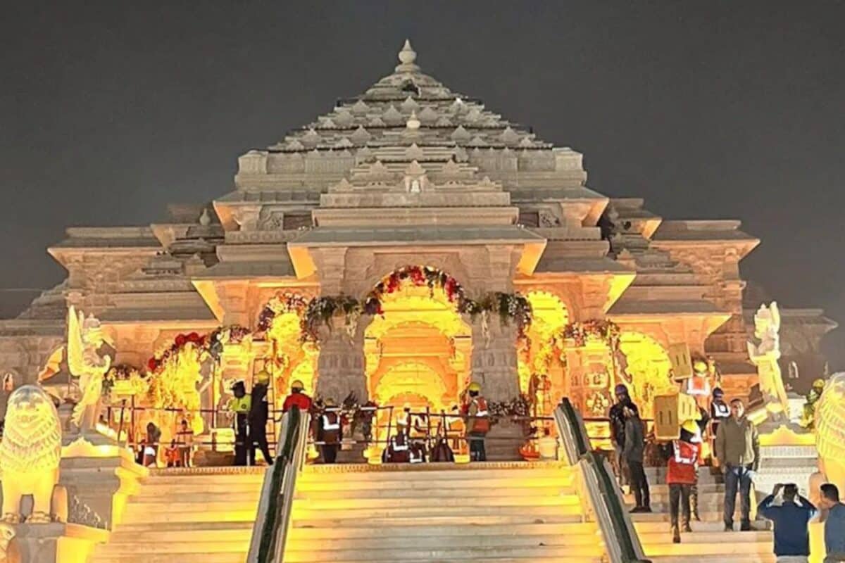 Ram Mandir Donation Controversy: सेवादार लवकुश हिरासत में, घर से मिले लाखों रुपए; दादी ने क्या लगाए आरोप?