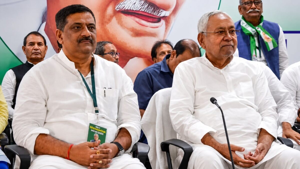 ‘मैं ऑन रिकॉर्ड कह रहा हूं, ममता-केजरीवाल ने किया सत्यानाश’, इंडिया ब्लॉक से नीतीश कुमार के अलग होने की सीक्रेट कहानी अब जाकर खुली ‘मैं ऑन रिकॉर्ड कह रहा हूं, ममता-केजरीवाल ने किया सत्यानाश’, इंडिया ब्लॉक से नीतीश कुमार के अलग होने की सीक्रेट कहानी अब जाकर खुली