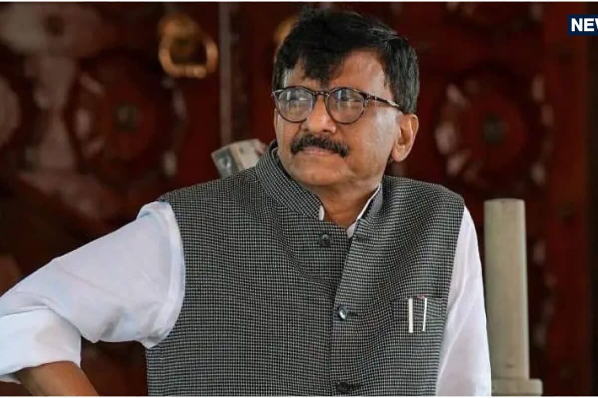 कांग्रेस कभी खत्म नहीं होगी, फडणवीस के 'डूबता जहाज' बयान पर राउत का पलटवार; शरद पवार आगे बढ़ें