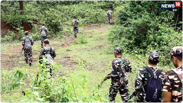 माओवादियों की खतरनाक तैयारी बेनकाब; जंगल से निकले बम, ग्रेनेड और ...