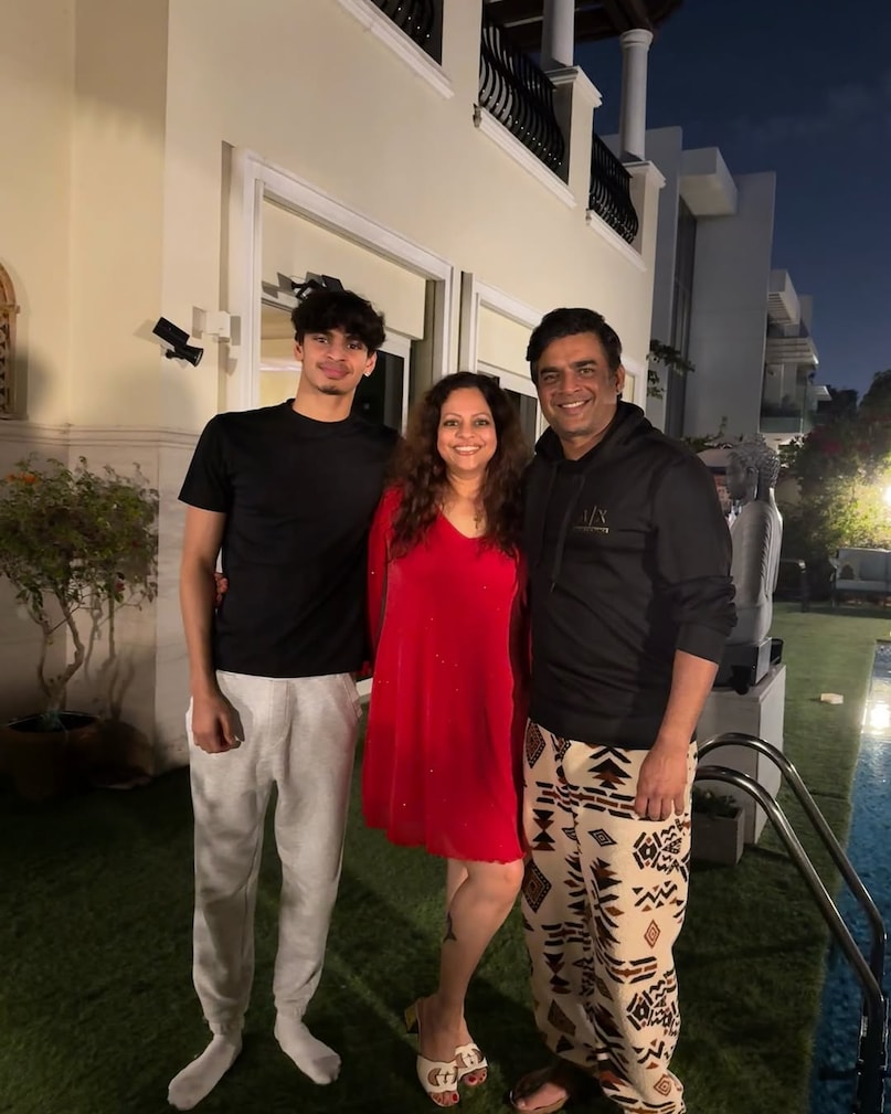 R Madhavan, R Madhavan News, R Madhavan on celebrity parenting, Vedaant Madhavan, R Madhavan wife Sarita Birje, Asian Age Group Swimming Championship, why Sarita Birje Vedaant Madhavan moved to Dubai, R Madhavan raiting on his parenting, आर माधवन, आर माधवन समाचार, आर माधवन सेलिब्रिटी पेरेंटिंग पर, वेदांत माधवन, आर माधवन की पत्नी सरिता बिरजे, एशियन एज ग्रुप स्विमिंग चैंपियनशिप, सरिता बिरजे वेदांत माधवन दुबई क्यों चले गए, आर माधवन अपने पेरेंटिंग पर क्या बोले R Madhavan, R Madhavan News, R Madhavan on celebrity parenting, Vedaant Madhavan, R Madhavan wife Sarita Birje, Asian Age Group Swimming Championship, why Sarita Birje Vedaant Madhavan moved to Dubai, R Madhavan raiting on his parenting, आर माधवन, आर माधवन समाचार, आर माधवन सेलिब्रिटी पेरेंटिंग पर, वेदांत माधवन, आर माधवन की पत्नी सरिता बिरजे, एशियन एज ग्रुप स्विमिंग चैंपियनशिप, सरिता बिरजे वेदांत माधवन दुबई क्यों चले गए, आर माधवन अपने पेरेंटिंग पर क्या बोले